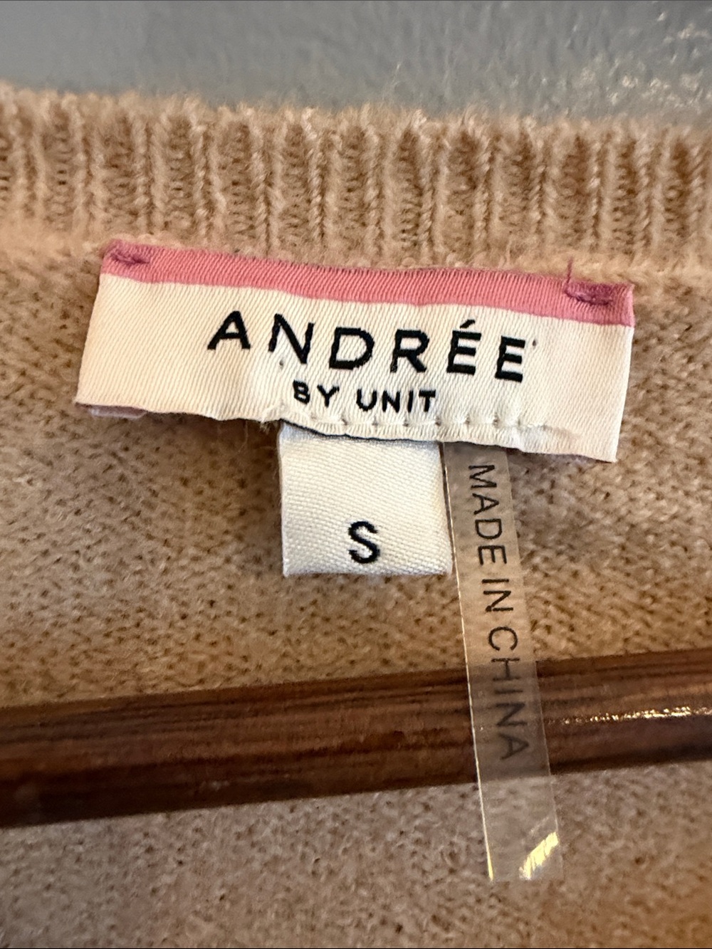 Andrée by Unit Colorblock Sweater Small Camel Gray Cream Soft Knit - Picture 5 of 8